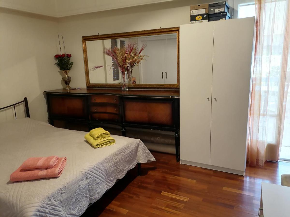 Kомната Гостья Apartment Athens Ngoại thất bức ảnh